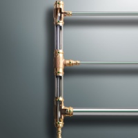 Mit der „Smartloop“-Inlinertechnik von Viega lässt sich eine Zirkulation zur aktiven Kühlung von Trinkwasser kalt auch in Bestandsgebäuden ohne großen Mehraufwand und zusätzlichen Platzbedarf installieren. Der Rücklauf wird dabei im Rohr des Steigestrangs geführt.
