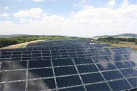 Foto: Photovoltaik-Freiflächenanlage in Longuich, Rheinland-Pfalz.......