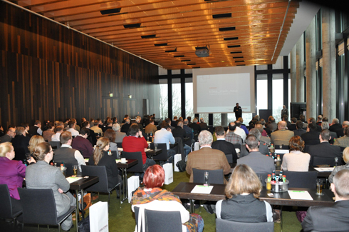 Kein freier Platz war mehr zu bekommen: das Symposium...