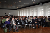 Großes Interesse konnte für die Veranstaltung verzeichnet werden - über  200 Teilnehmer nahmen am Symposium "Energiesparender Objektbau" teil.