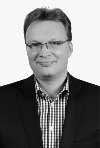 Trauer um Jens Schwekendiek. Bild: Stiebel Eltron