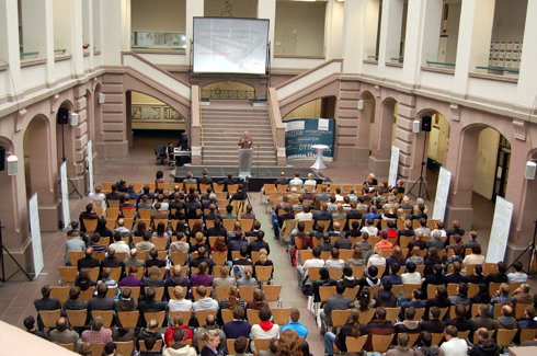 Die etwa 200 Studenten verschiedener Fachhochschulen...