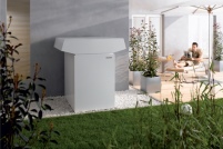 Mit einer WPL cool – hier eine im Garten aufgestellte.......