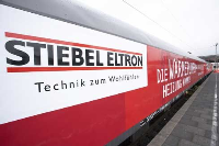 Die energieeffiziente Heiztechnik ist auf Deutschland-Tournee. Noch können Interessierte zusteigen und sich umfassend informieren, wie sich in der Umwelt gespeicherte Sonnenenergie als Wärmequelle zum Heizen und zur Warmwasserbereitung erschließen lässt. In Eigentumswohnungen genauso wie in Ein- und Mehrfamilienhäusern.