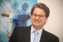 Willi Hecking, Geschäftsführer bei SYR und bereits.......