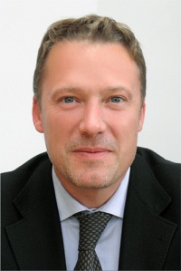 Peter Gormanns, Leiter Vertrieb und Marketing bei SYR, ist bereits seit zwölf Jahren für das Korschenbroicher Unternehmen im Einsatz und betreute unter anderem maßgeblich die Safe-T Vermarktungskampagne. Bild: SYR <br />