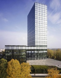 Erstes Bürogebäude Deutschlands mit LEED Gold ausgezeichnet........