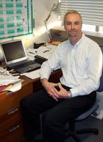 Professor Bill Keevil - mikrobiologische Forscher an.......