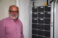 Hermann Dreher aus Inzigkofen gehört zu den Pionieren – Erfahrungen aus der Energiespeicher-Praxis im Eigenheim<br />Bild: Varta AG