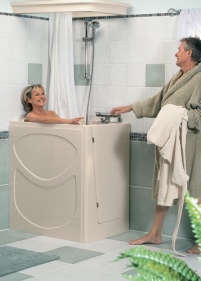 Badewanne mit Tür: Das ModellMenorca ist besonders.......