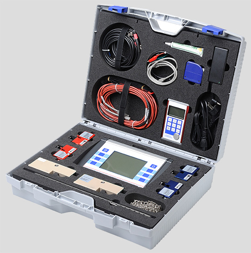 Ultraschall-Portable Durchflussmesser wird in einem...