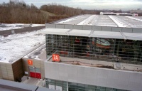 Über acht Fernleitungsstränge mit bis zu einem Kilometer Länge wird die Heizwärme an die Klimazentralen der Messehallen verteilt.