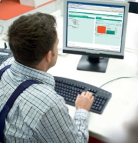 Mit dem neuen „Wilo-LCC-Check“ hat der Dortmunder Pumpenspezialist sein Online-Serviceangebot für das Fachhandwerk um eine überzeugende Beratungshilfe erweitert. Das neue Programm erstellt in nur drei Schritten eine Wirtschaftlichkeitsberechnung für den Austausch alter ungeregelter Bestandspumpen gegen die Hocheffizienzpumpen Wilo Stratos und liefert für den Betreiber ein überraschendes Ergebnis. 