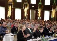 Etwa 300 Architekten, Fachplaner und Energieberater informierten sich über die neuesten Technologietrends und Planungsansätze.