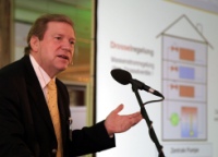 Prof. Dr.-Ing. Rainer Hirschberg, Professor für technischen Ausbau und ressourcenschonendes Bauen im Fachbereich Architektur der FH Aachen.