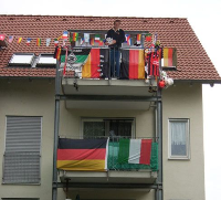 Die Fans sind sicher: Klinsi wird's schon machen