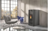 Die Heizleistung des ivo.smart beträgt 3 - 8, 3 - 9 bzw. 3 - 13 kW. Die raumluftunabhängige Betriebsweise ist möglich, was speziell den Einsatz in hoch wärmegedämmten Häusern (Passivhaus, Niedrigenergiehaus) mit kontrollierter Wohnraumlüftung zulässt. Bild: wodtke