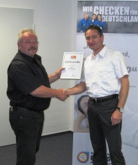 Handwerkermarken-Botschafter Lothar Dieringer (r.) und Dr. Joachim Eulenstein, Vorsitzender des Fachverbandes SHK Sachsen-Anhalt. Fotos: Zvshk