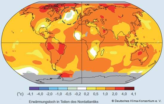 Die linearen Trends der jährlichen Meeresoberflächentemperaturen (°C) beziehungsweise der Lufttemperatur (°C) in 2 Meter Höhe über Land im Zeitraum 1900 bis 2016. Der global gemittelte Temperaturtrend beträgt etwa 1°C. Auffällig ist das "Erwärmungsloch" in Teilen des Nordatlantiks, in denen sich die Temperaturen nicht erwärmt oder leicht abgekühlt haben. Regionen mit ungenügenden Daten sind grau dargestellt.