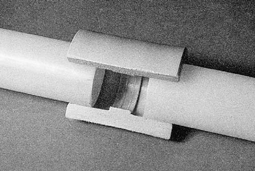 Abb. 2. Schnitt durch eine Schweißverbindung vor der Verschweißung. <br />(Foto: Verfasser)