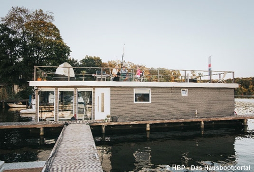 Wohnboot von einer Wohnboot Manufaktur